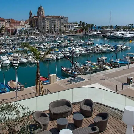 F2 En Duplex Lägenhet *